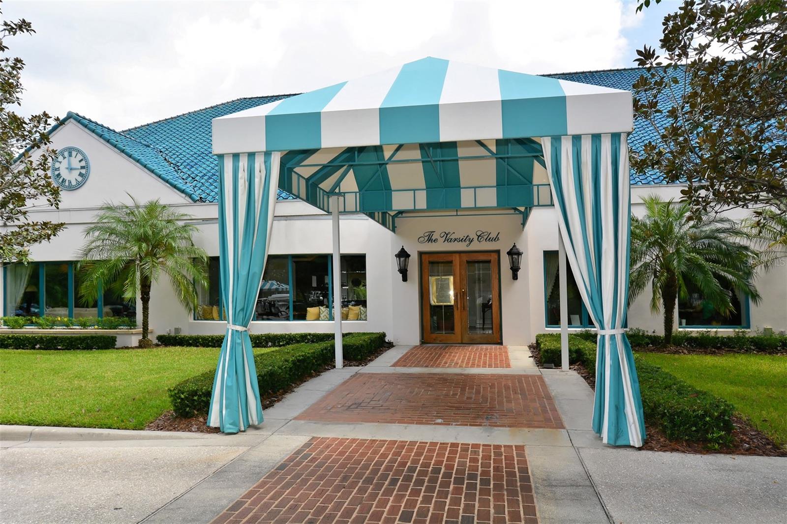 LENNOX GARDENS - Residential Lease