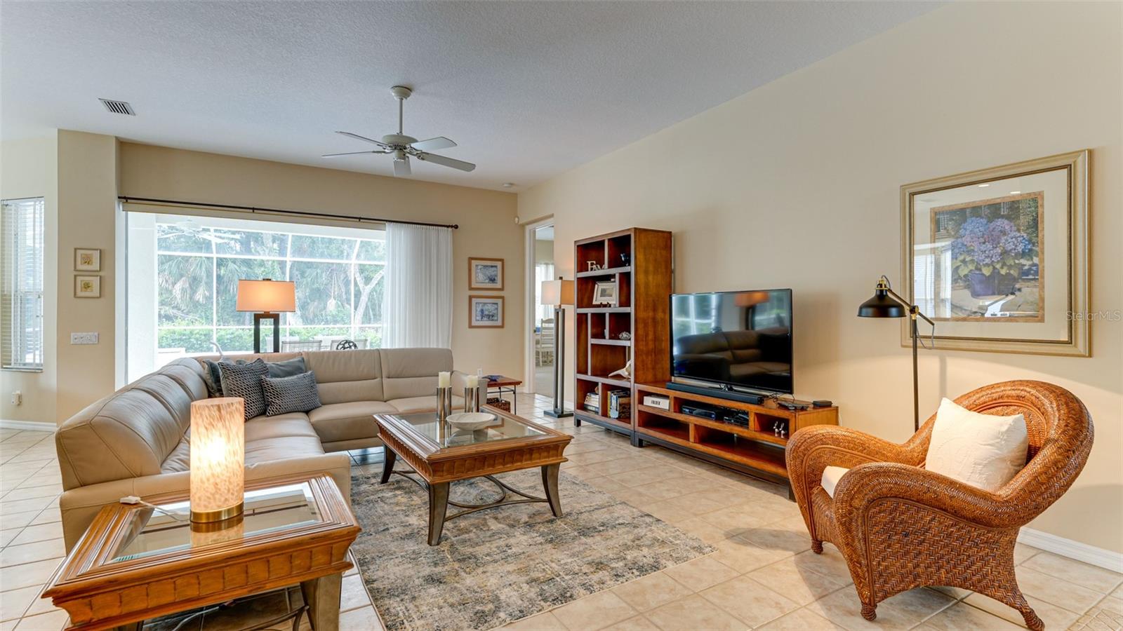 LENNOX GARDENS - Residential Lease