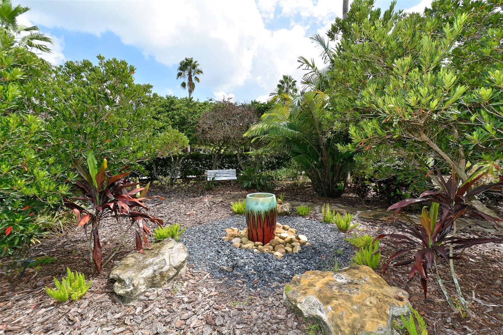 LENNOX GARDENS - Residential Lease