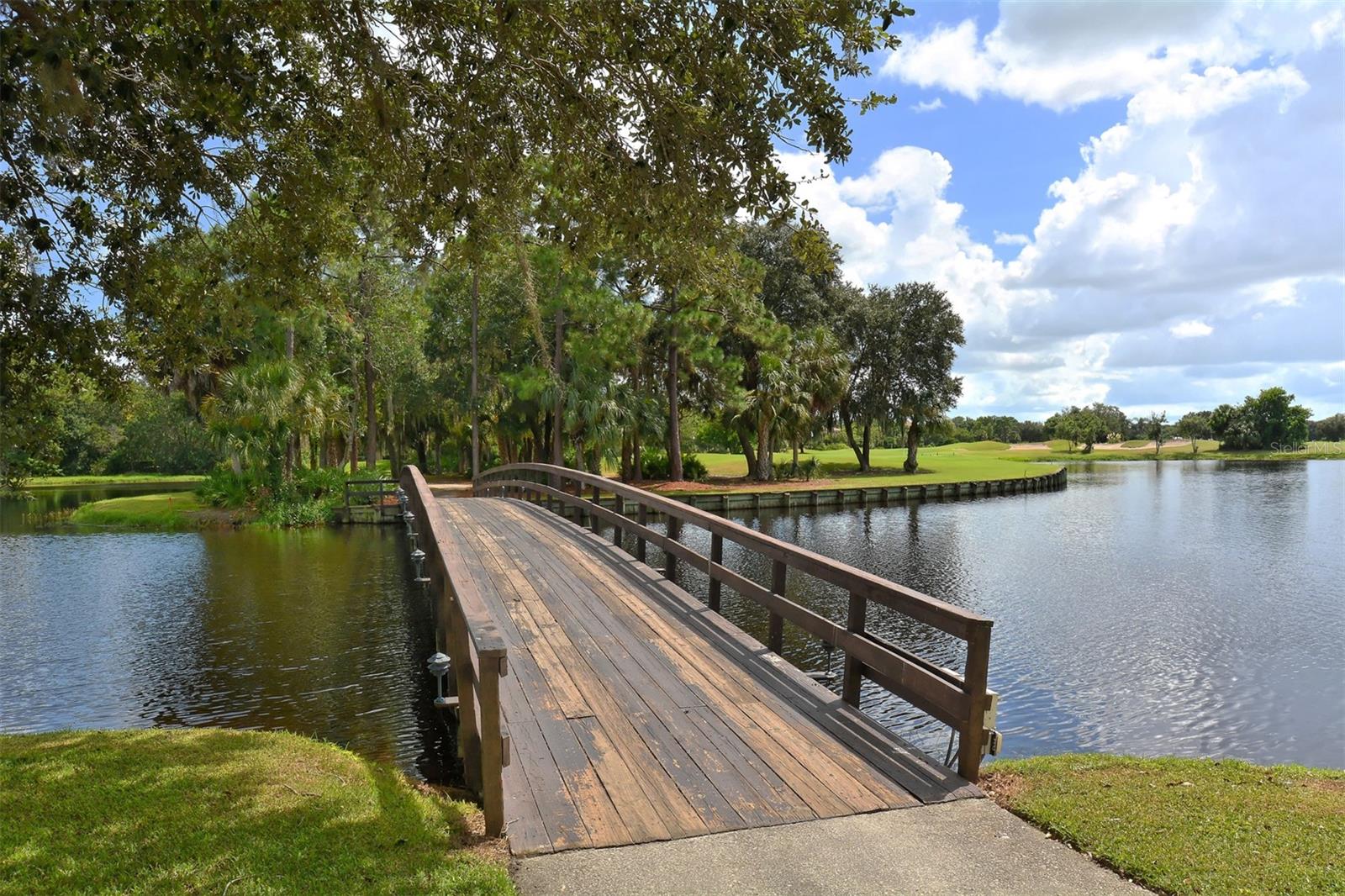 LENNOX GARDENS - Residential Lease