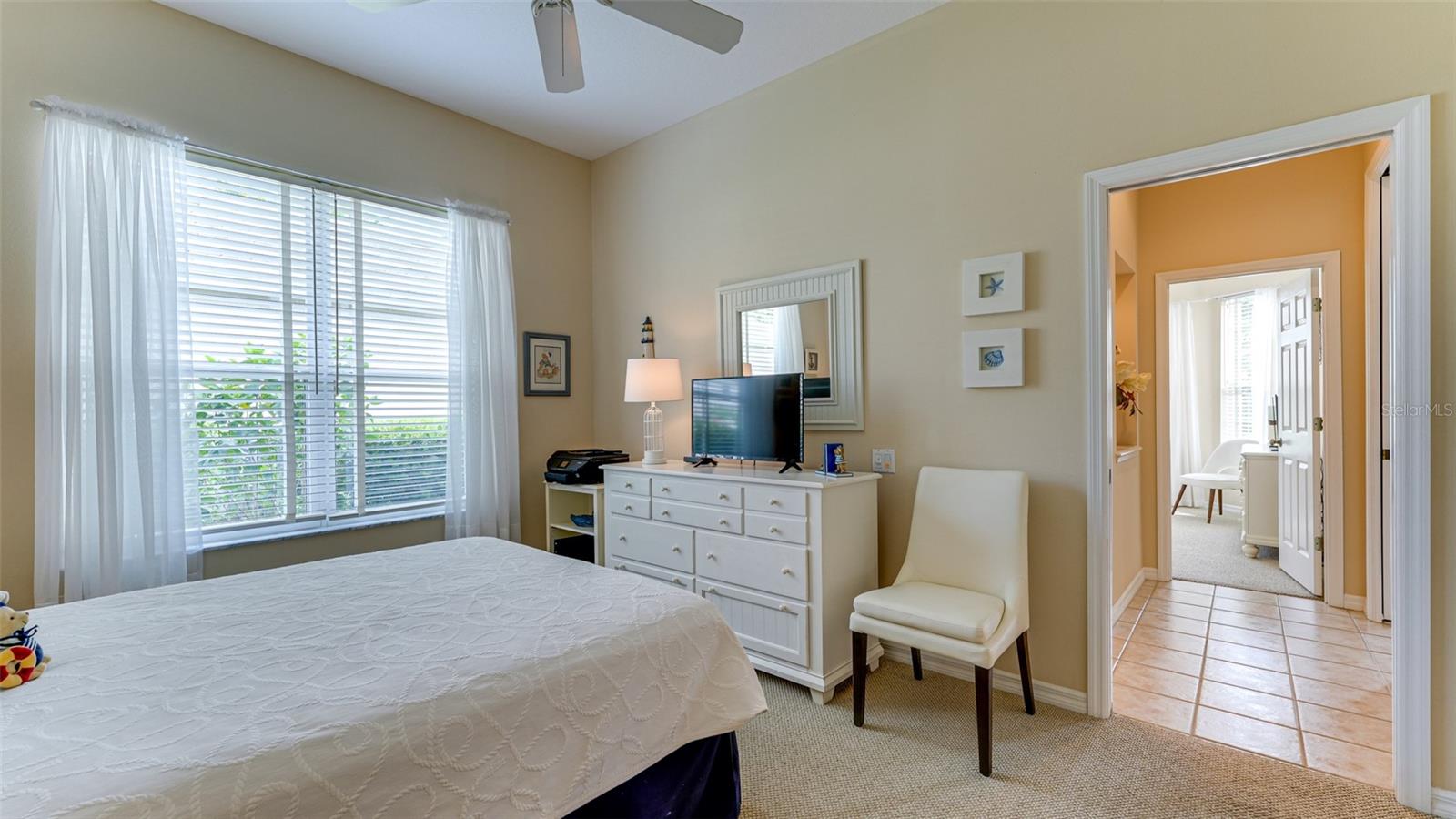 LENNOX GARDENS - Residential Lease