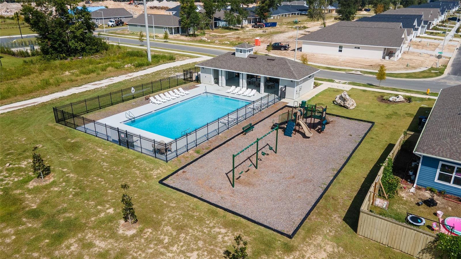 GRAND OAKS AT TOWER PH 2 PB 37 PG 63 - Residential