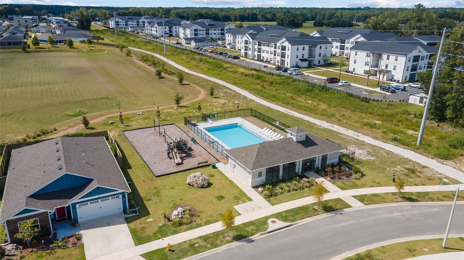 GRAND OAKS AT TOWER PH 2 PB 37 PG 63 - Residential