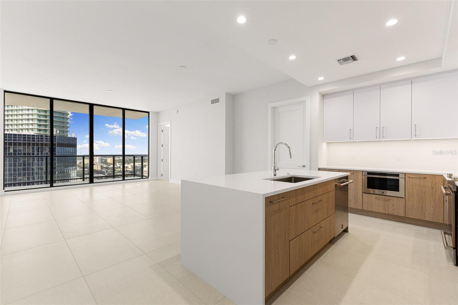 ART HOUSE CONDOMINIUM - Residential