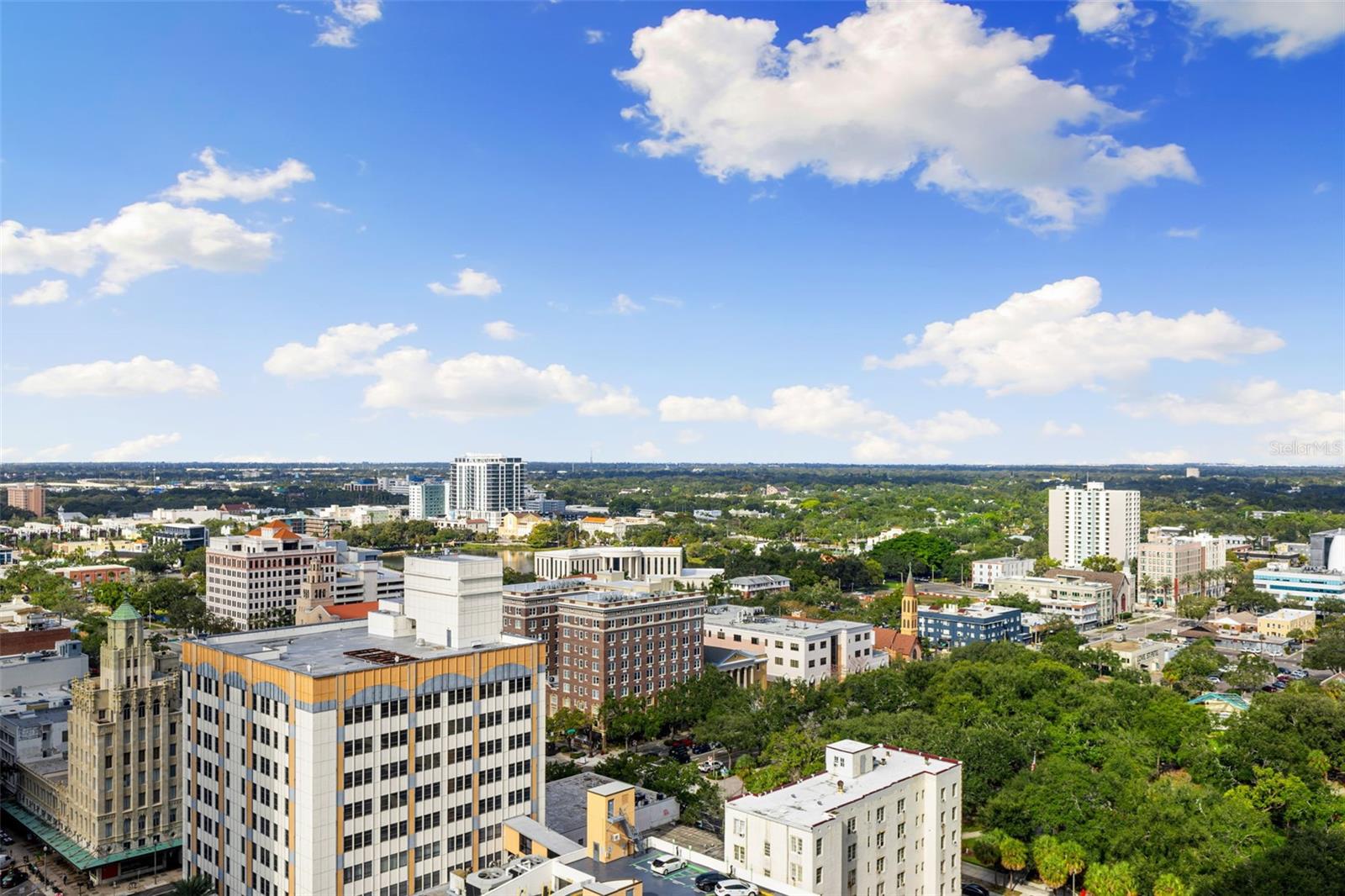 ART HOUSE CONDOMINIUM - Residential