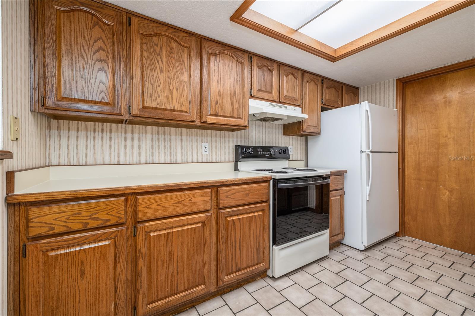 HIDDEN PINES PH 02 - Residential Lease