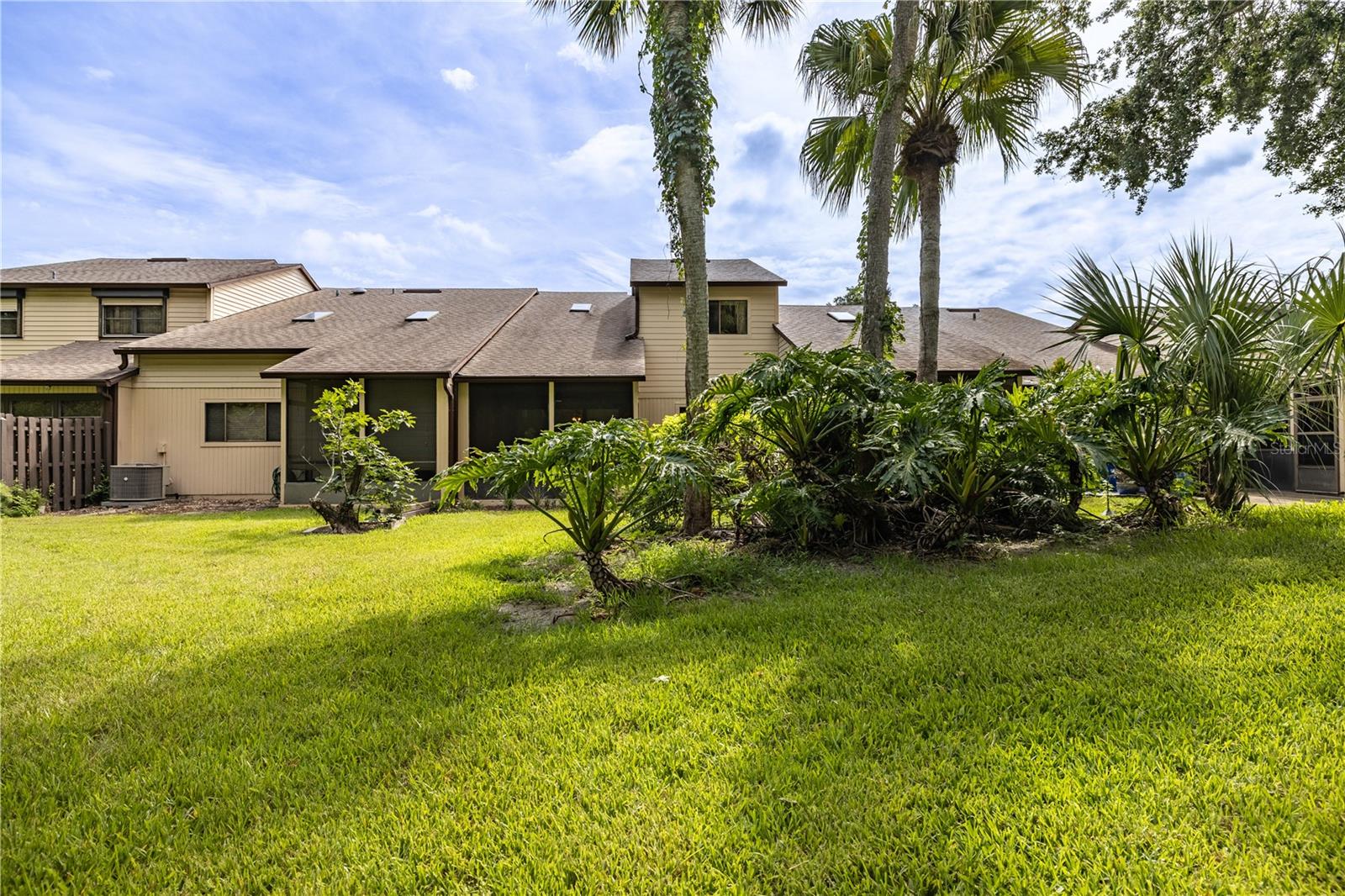 HIDDEN PINES PH 02 - Residential Lease