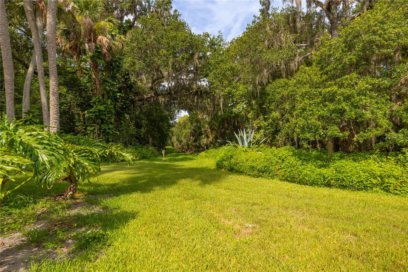 HIDDEN PINES PH 02 - Residential Lease