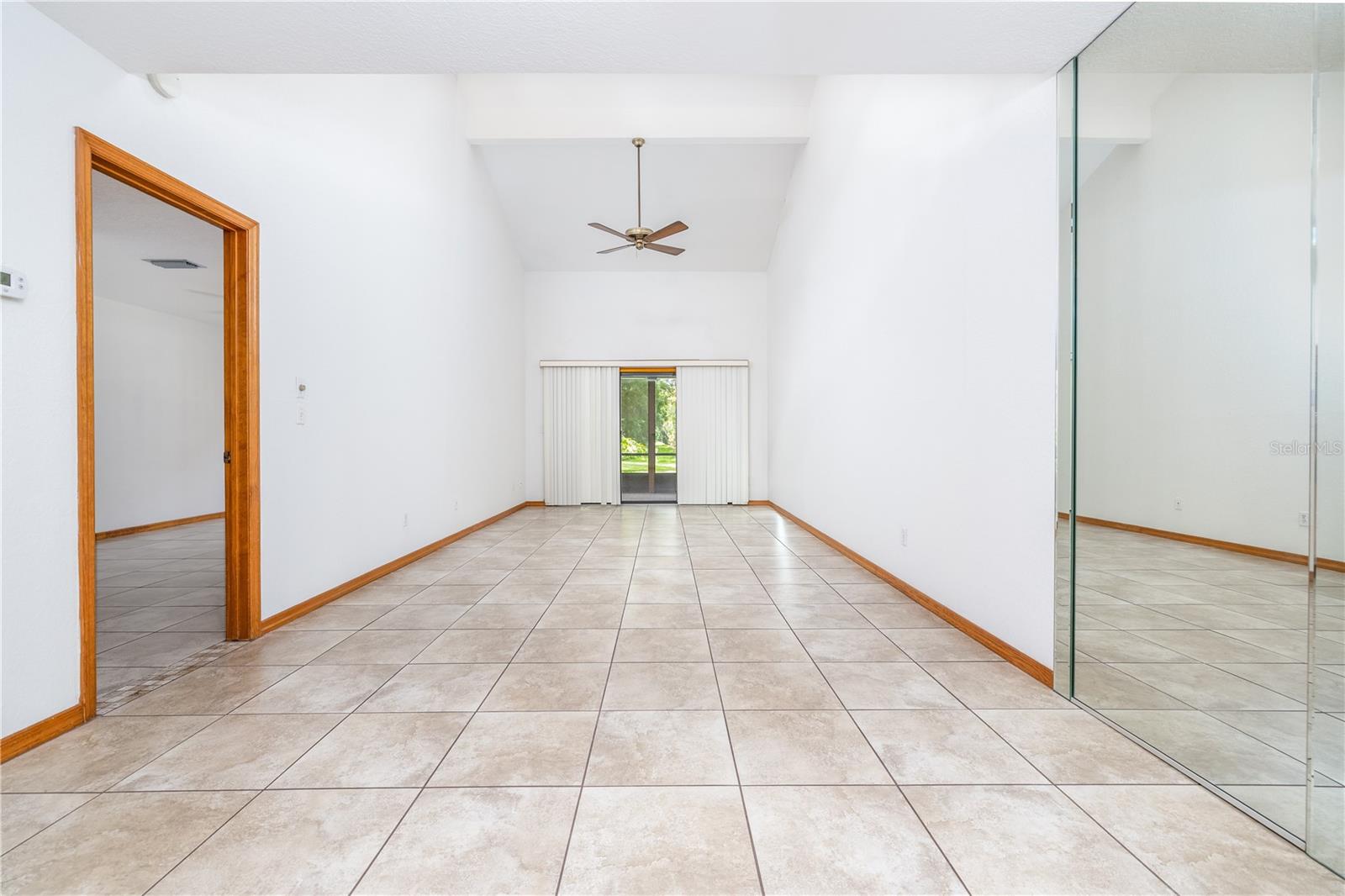 HIDDEN PINES PH 02 - Residential Lease