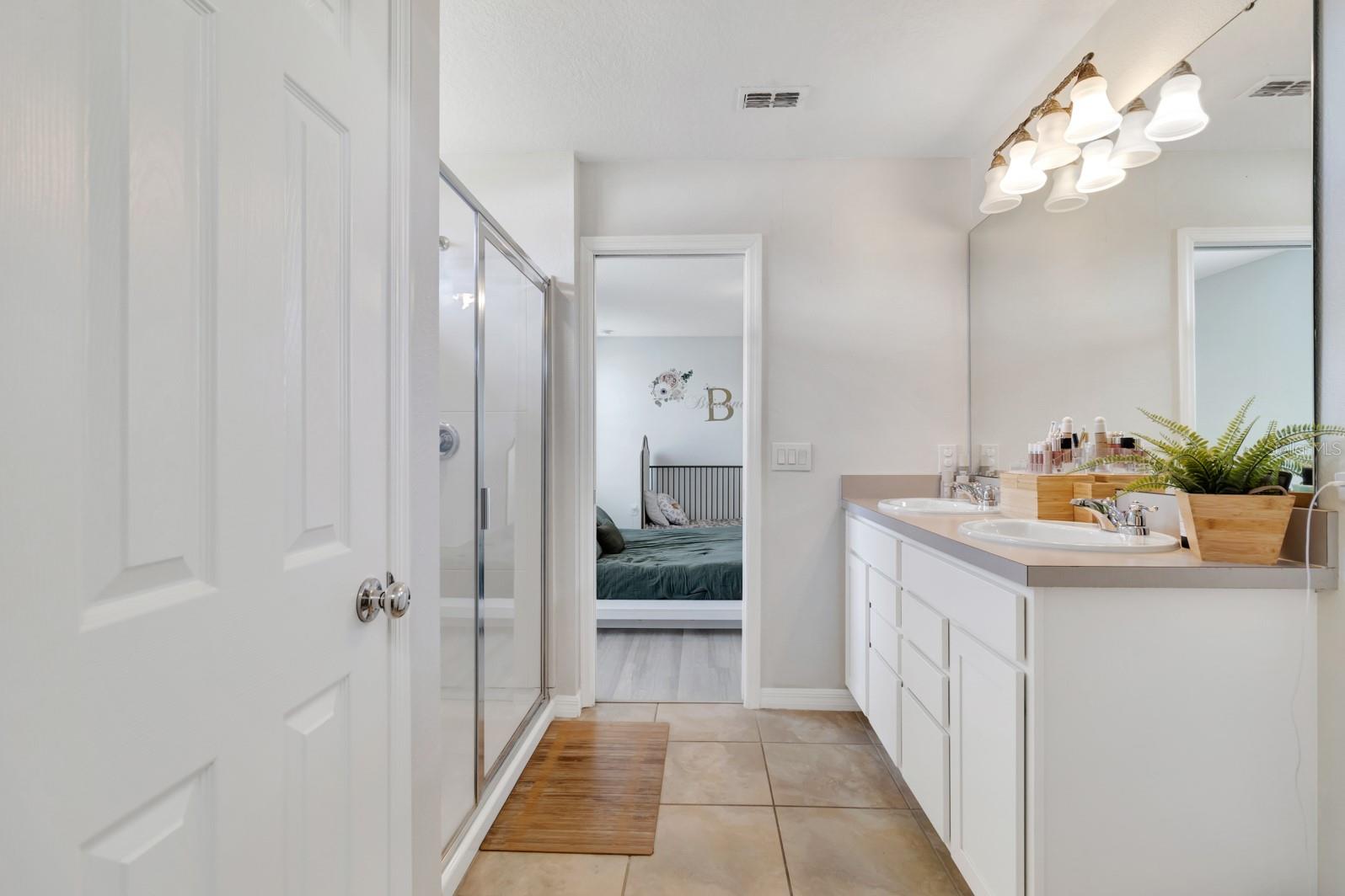 EAGLE MEADOW - Residential