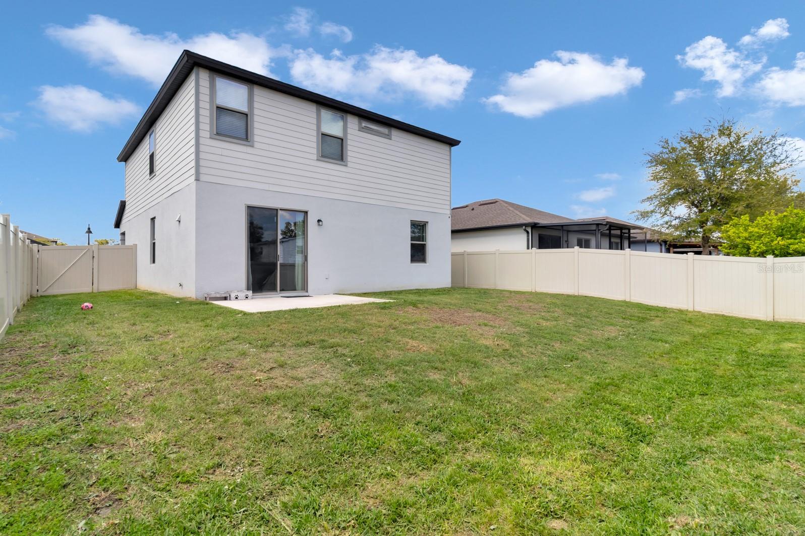 EAGLE MEADOW - Residential