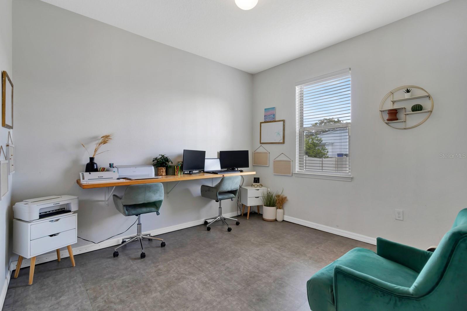 EAGLE MEADOW - Residential