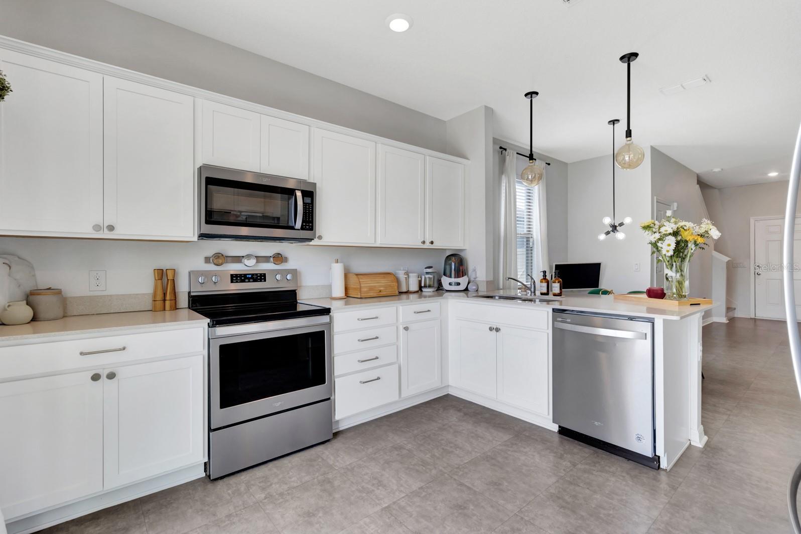 EAGLE MEADOW - Residential