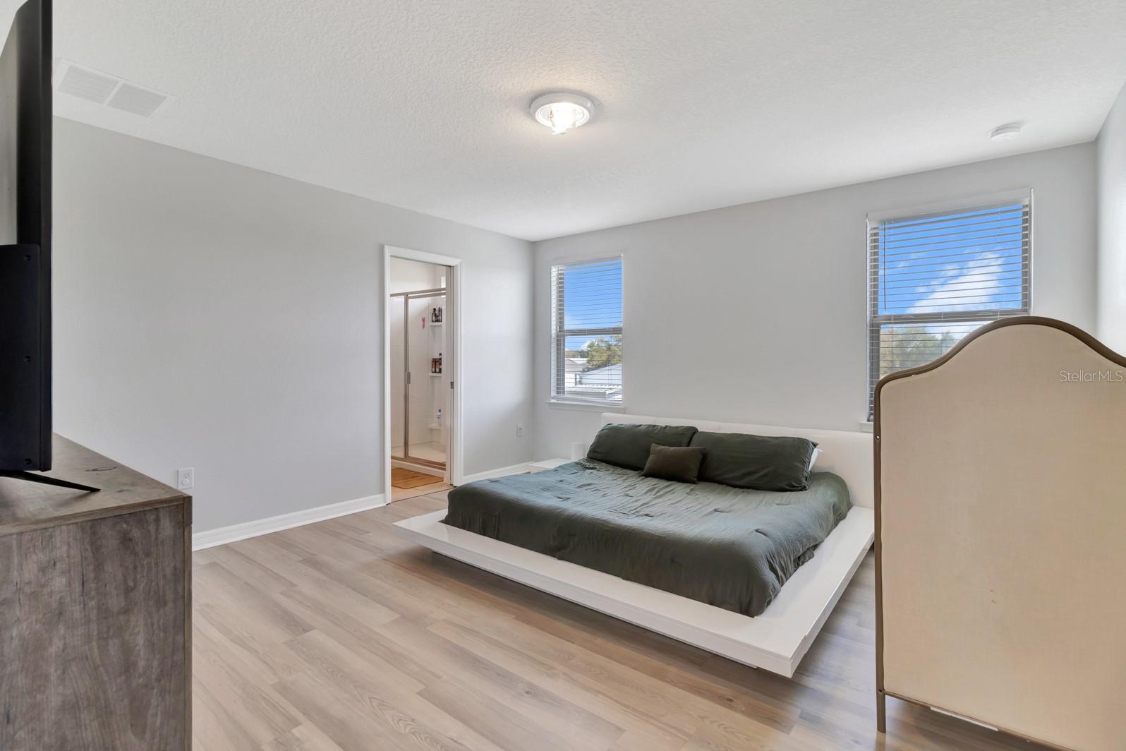 EAGLE MEADOW - Residential