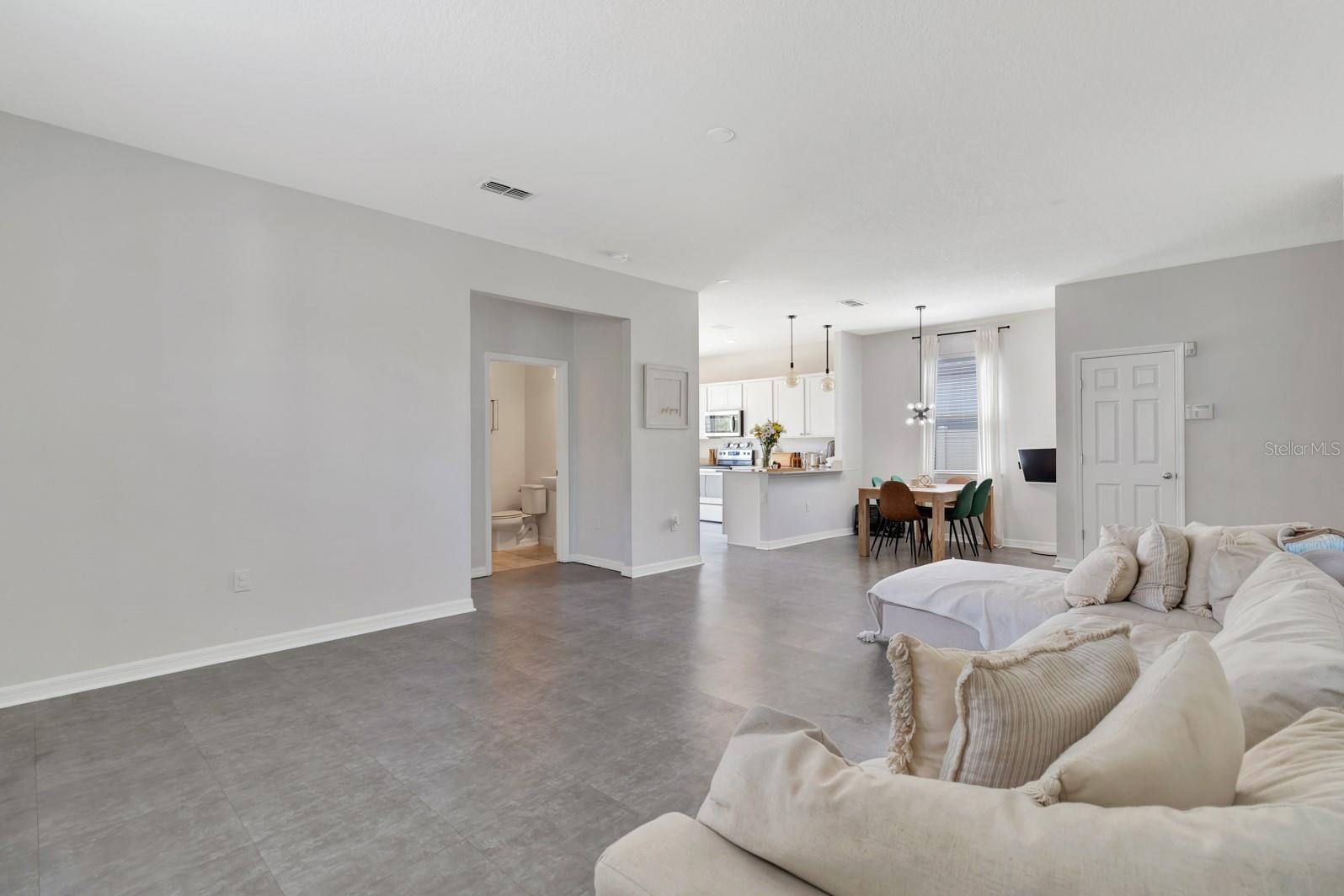 EAGLE MEADOW - Residential