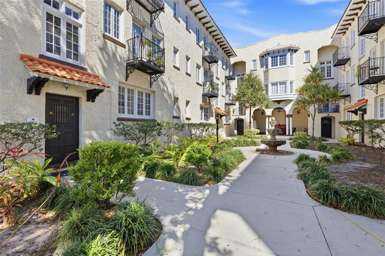 MELROSE LANDING CONDO - Residential Lease