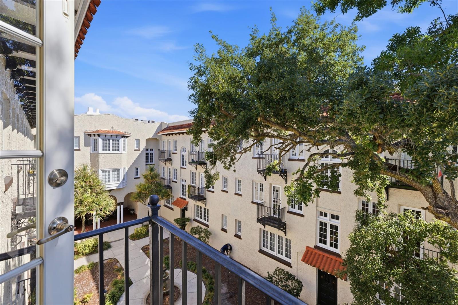 MELROSE LANDING CONDO - Residential Lease