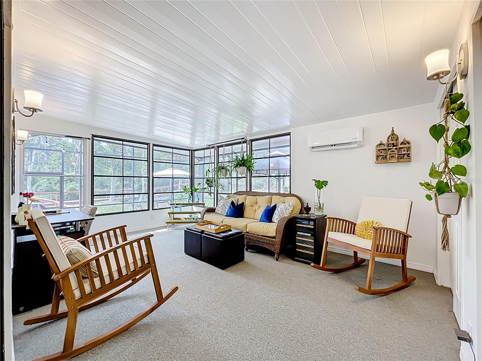 TAVARES FOX RUN MOBILE HOME - Residential