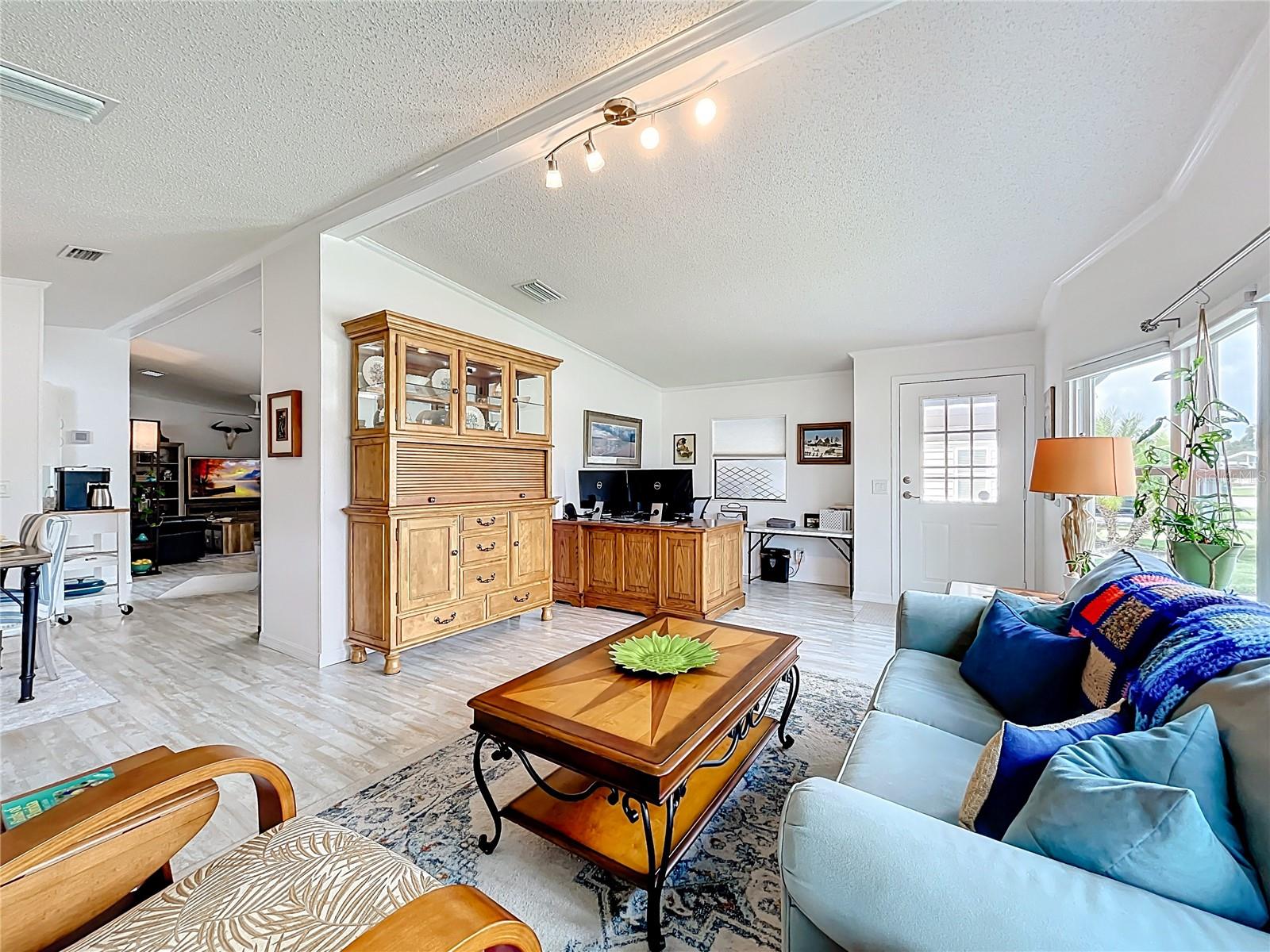 TAVARES FOX RUN MOBILE HOME - Residential