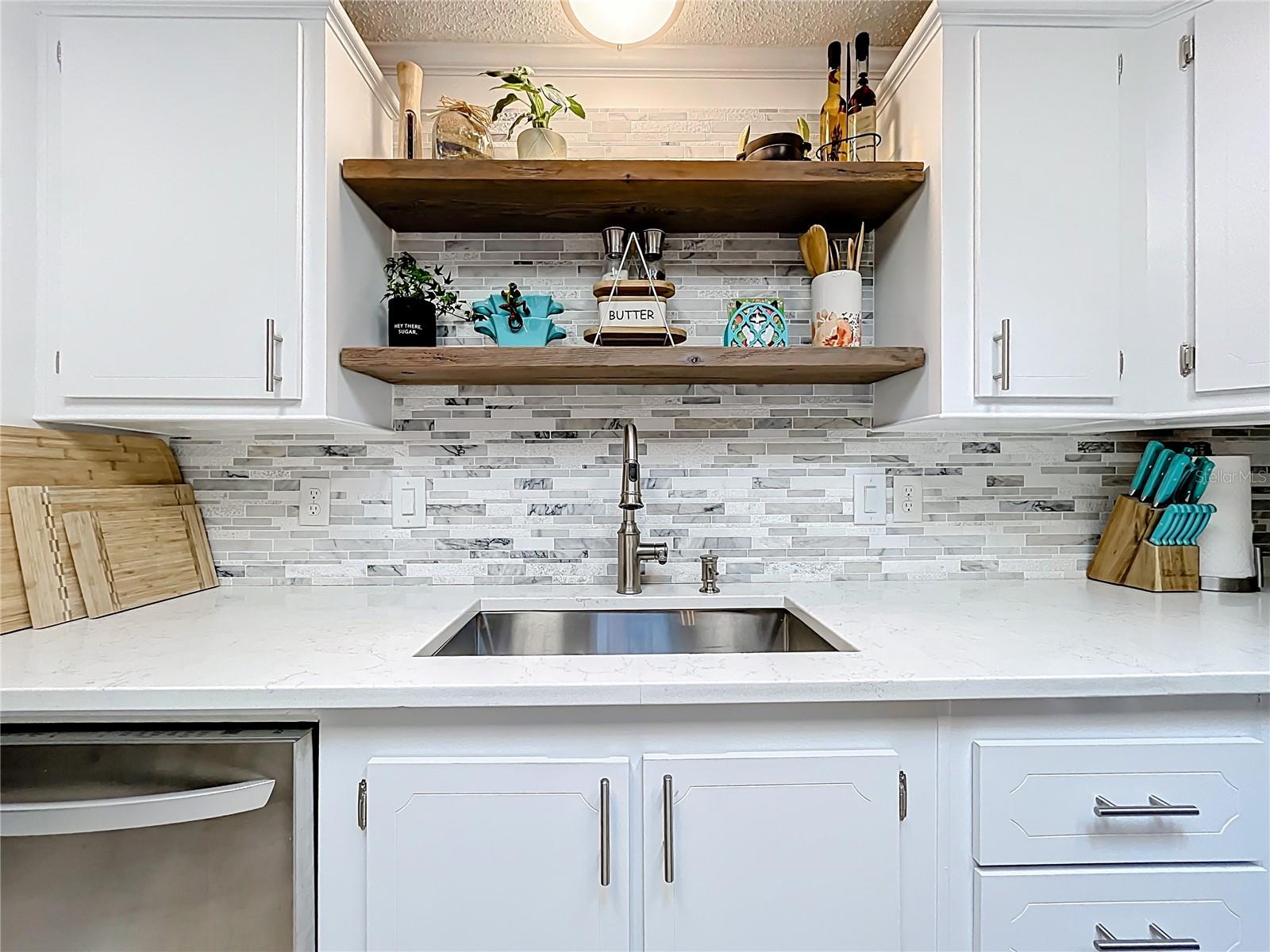 TAVARES FOX RUN MOBILE HOME - Residential