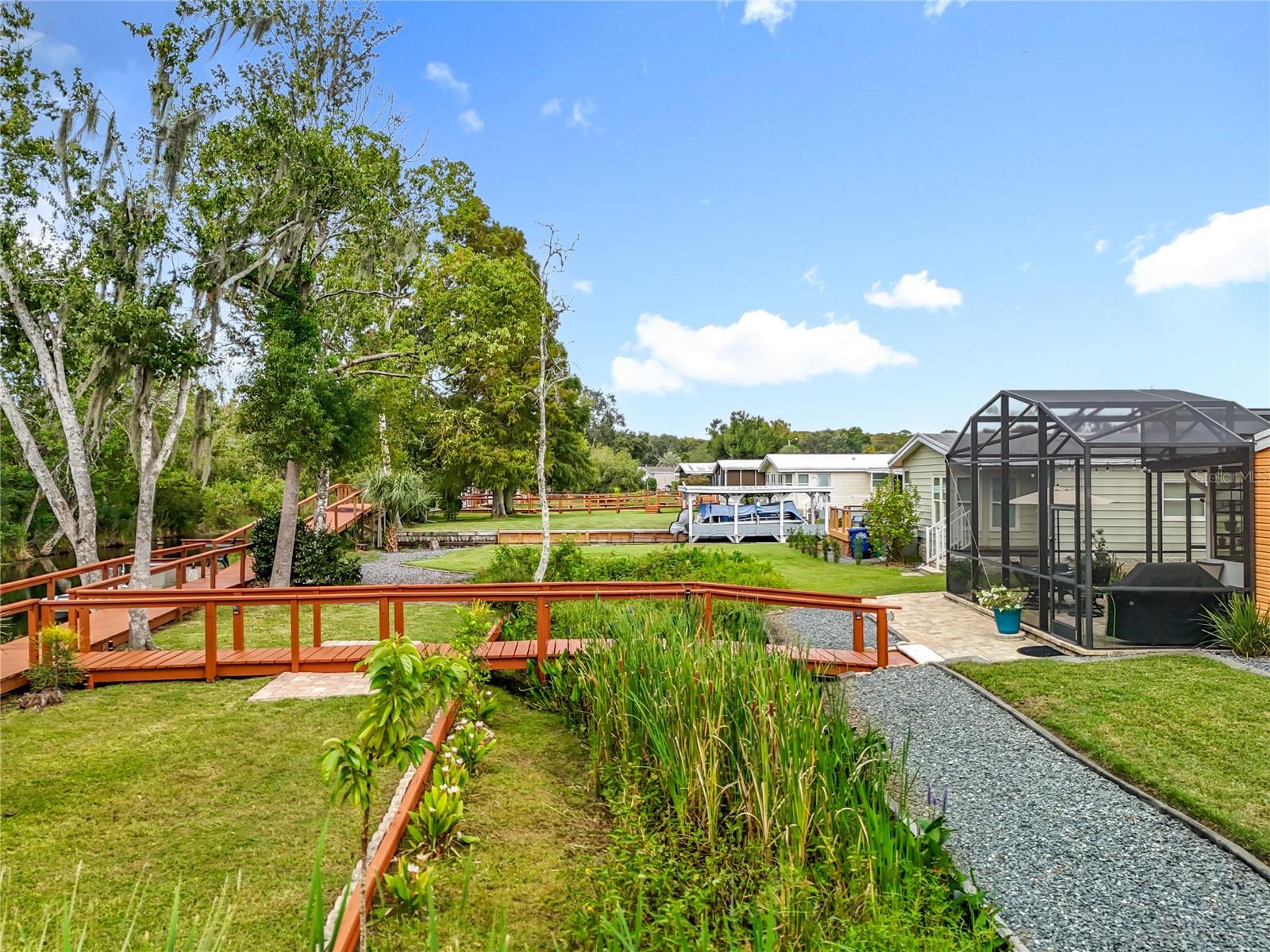 TAVARES FOX RUN MOBILE HOME - Residential