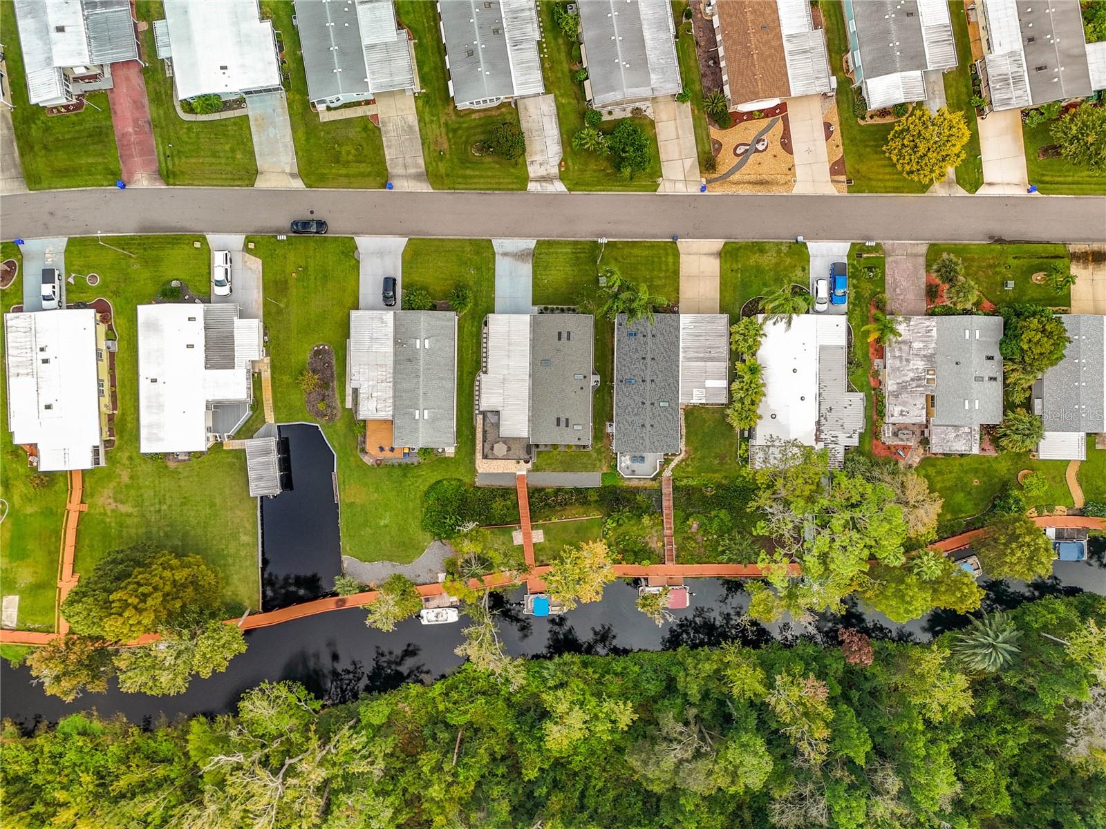 TAVARES FOX RUN MOBILE HOME - Residential
