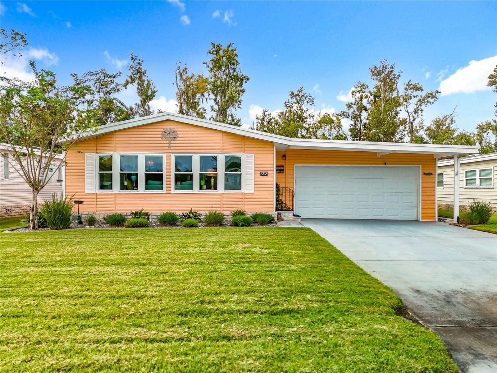 TAVARES FOX RUN MOBILE HOME - Residential