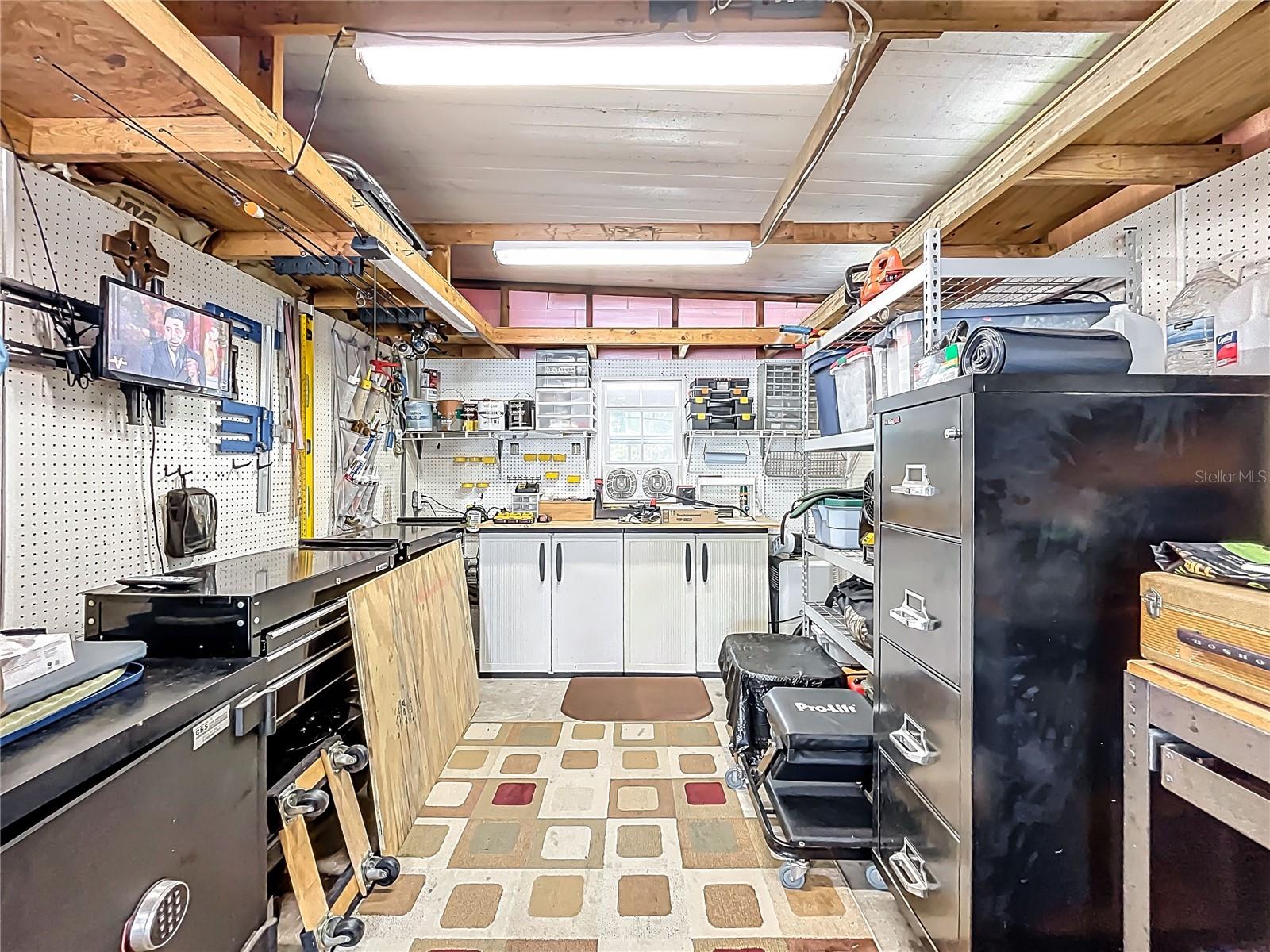 TAVARES FOX RUN MOBILE HOME - Residential