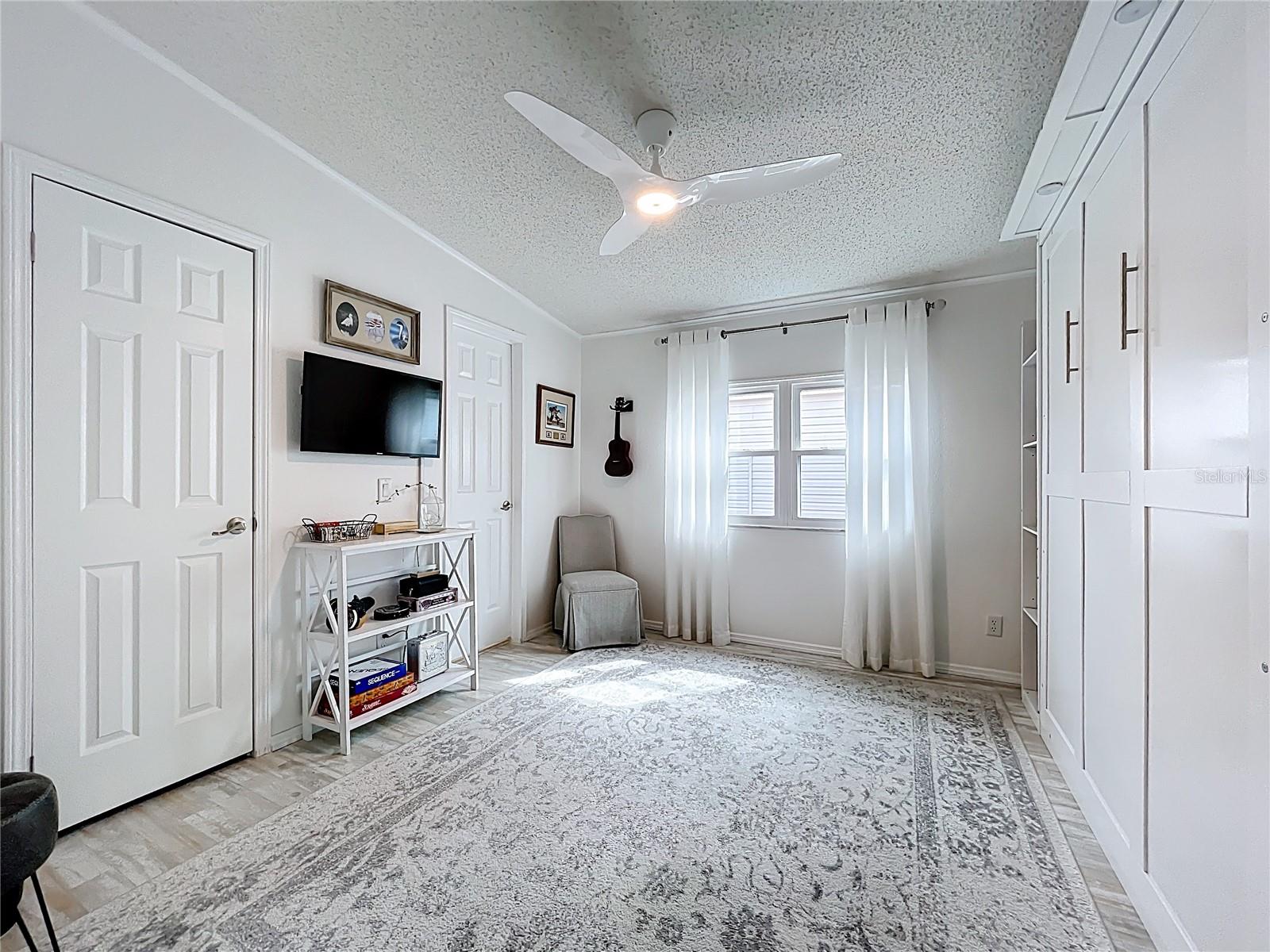 TAVARES FOX RUN MOBILE HOME - Residential