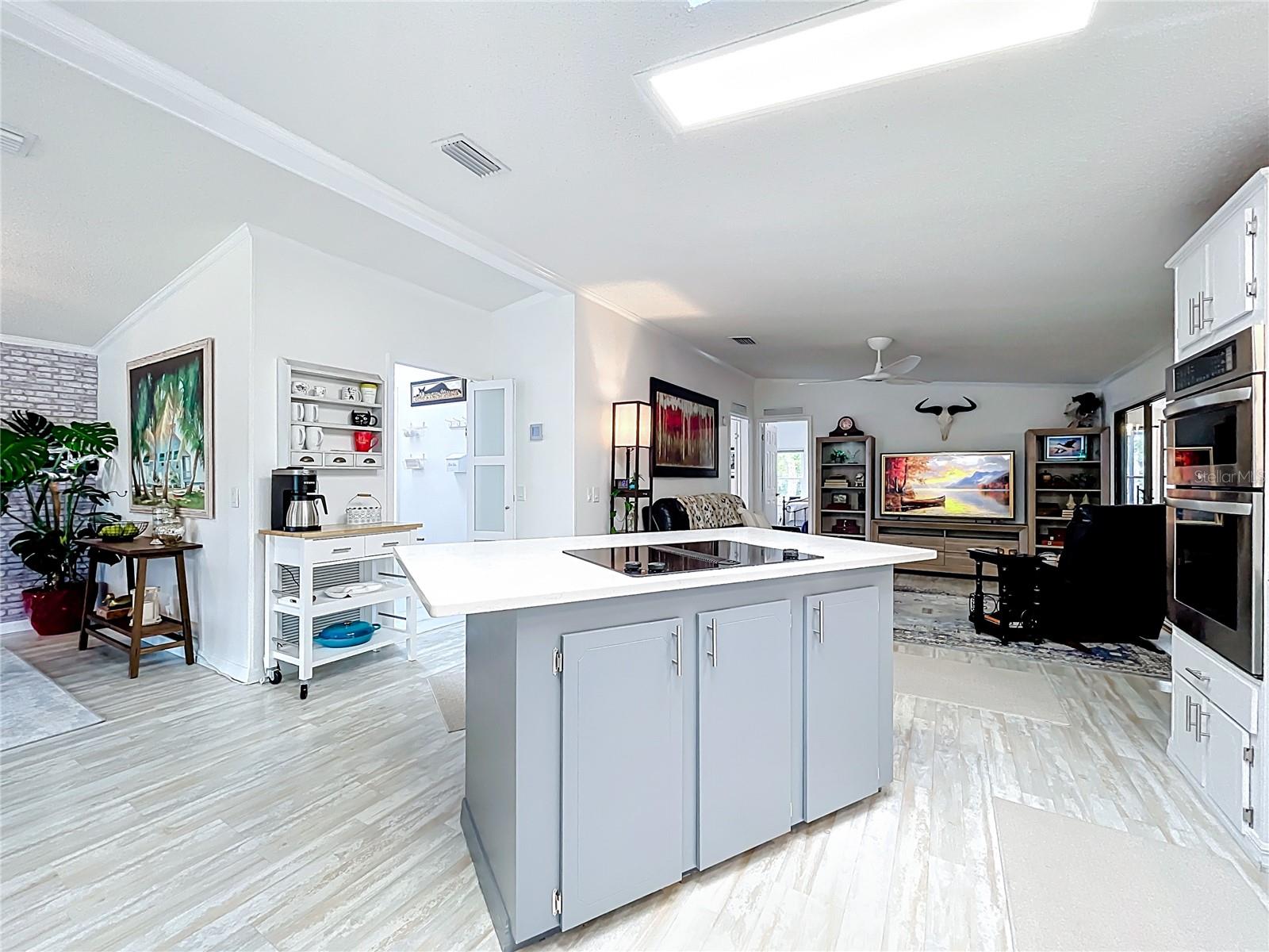TAVARES FOX RUN MOBILE HOME - Residential