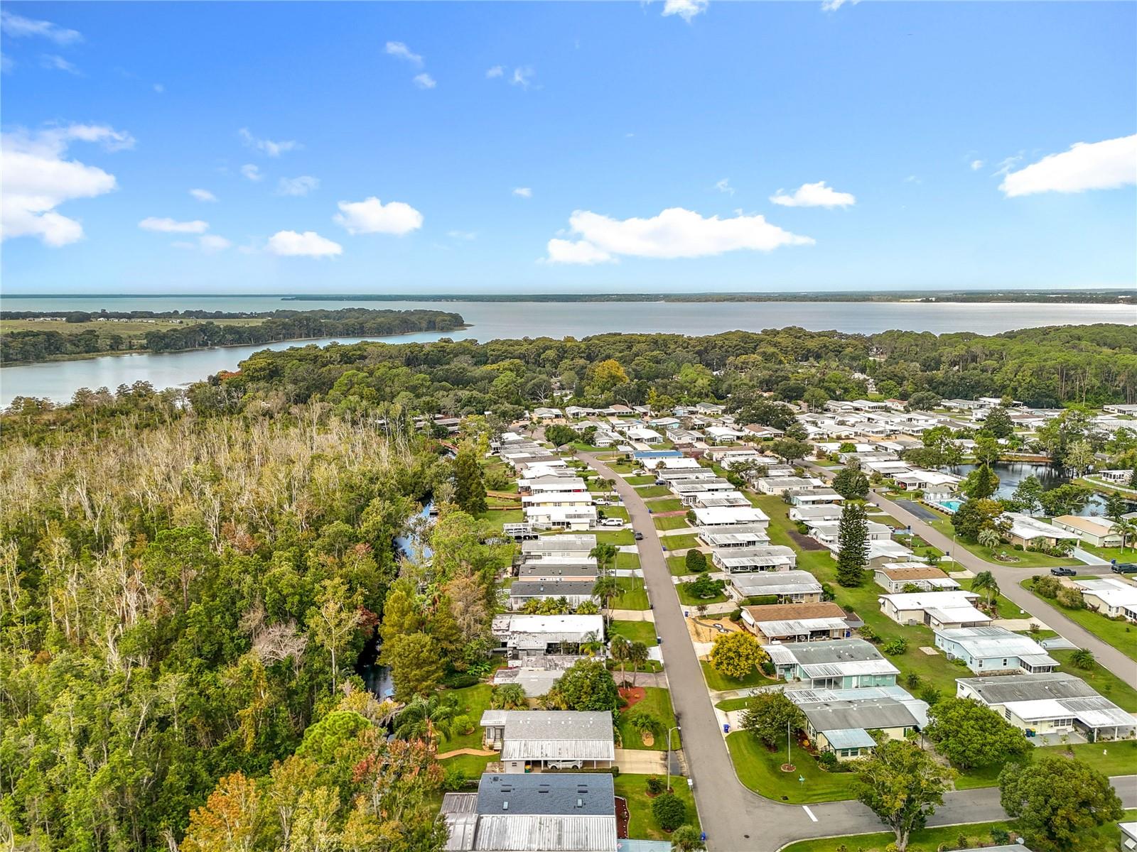 TAVARES FOX RUN MOBILE HOME - Residential