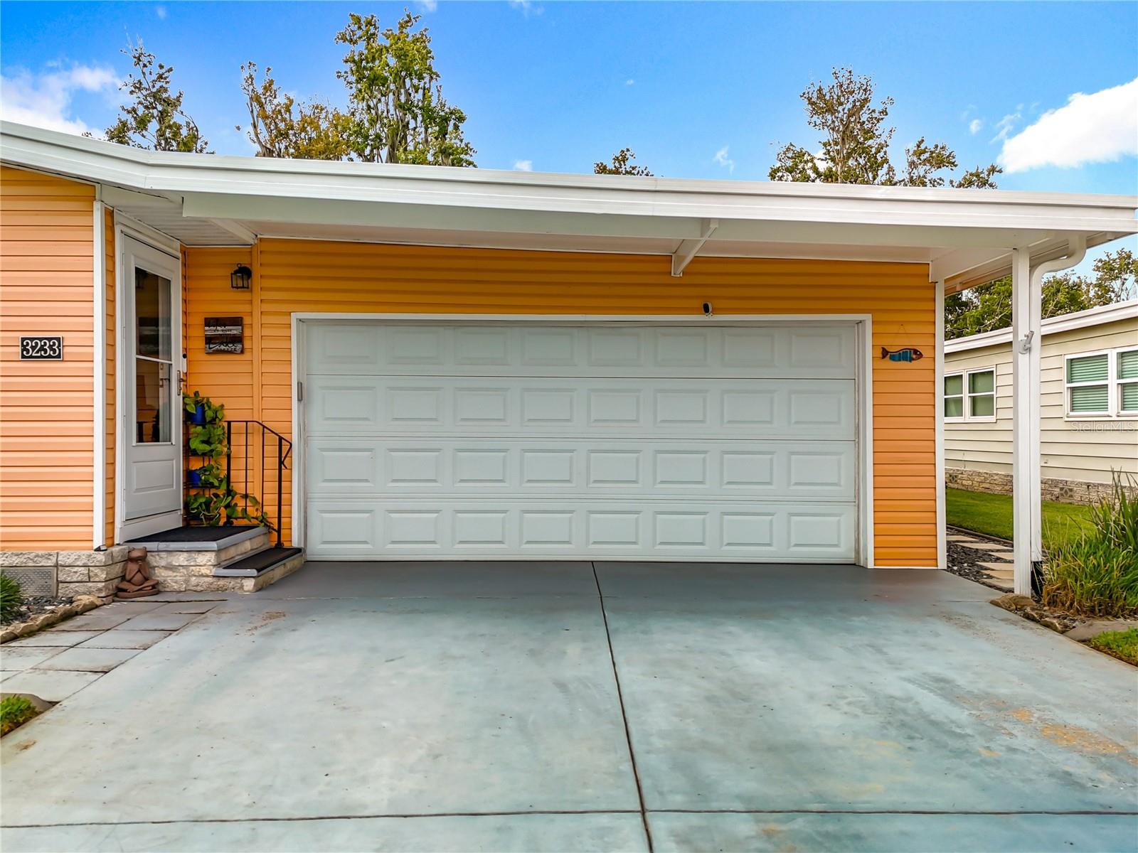 TAVARES FOX RUN MOBILE HOME - Residential