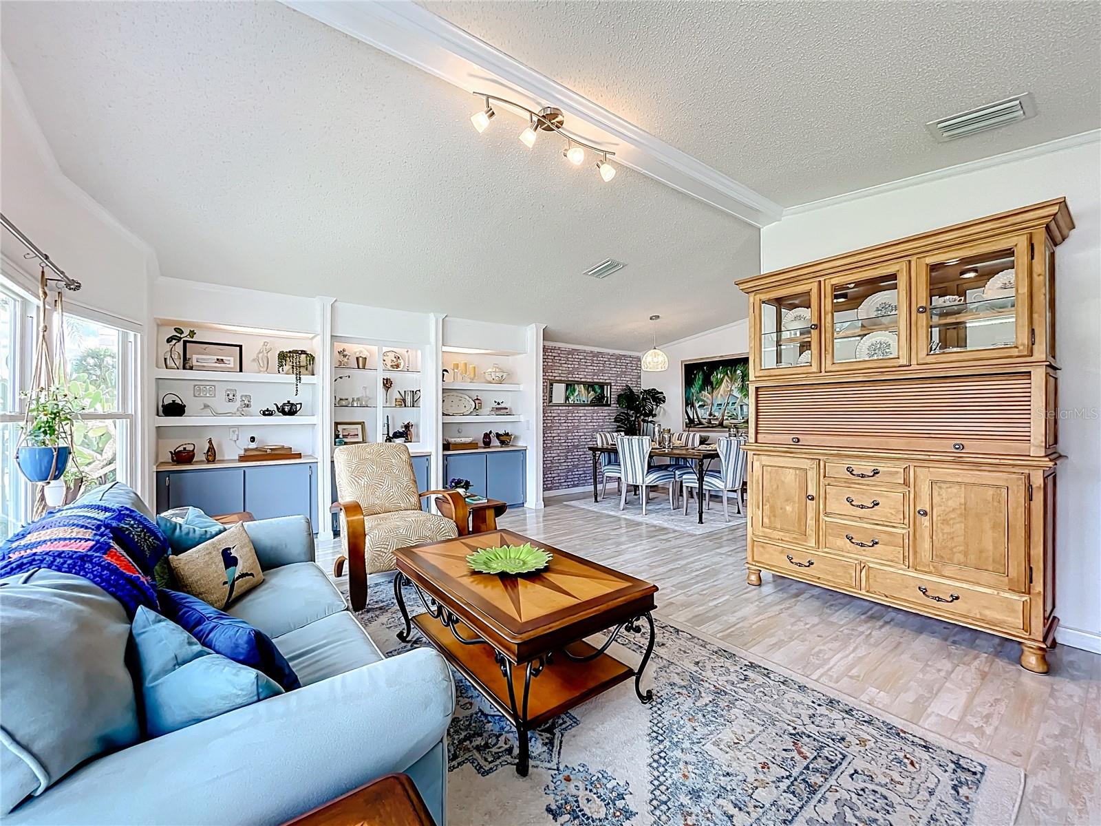 TAVARES FOX RUN MOBILE HOME - Residential