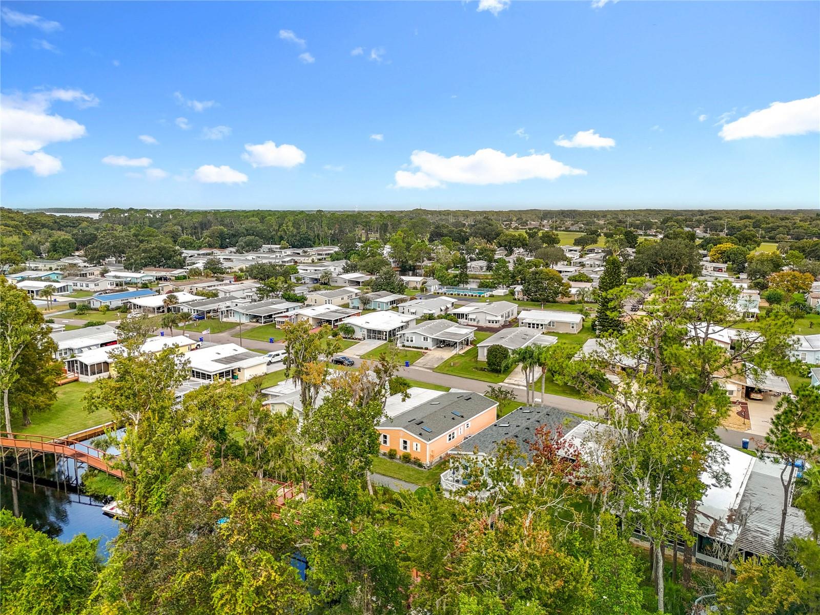 TAVARES FOX RUN MOBILE HOME - Residential