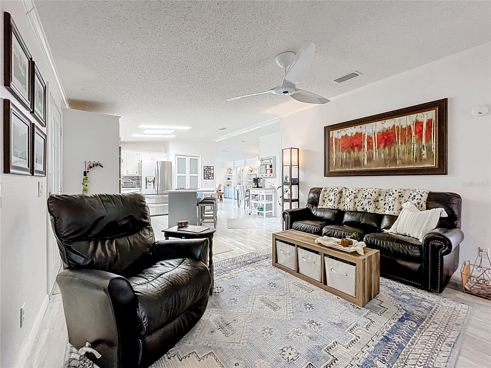 TAVARES FOX RUN MOBILE HOME - Residential