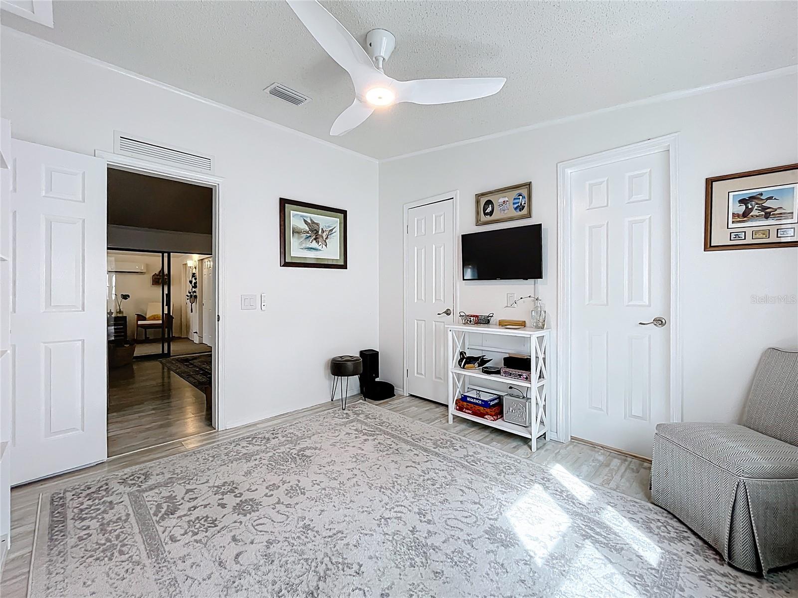 TAVARES FOX RUN MOBILE HOME - Residential