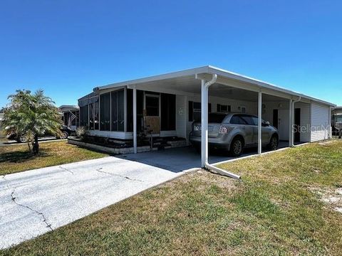 Photo of 606 Cyprus Court, Bradenton, FL 34207 (MLS # A4649488)