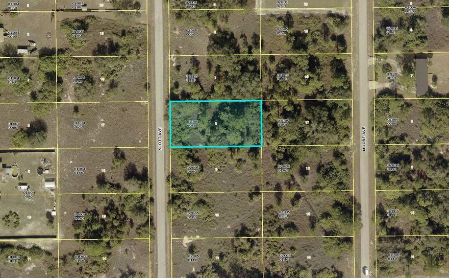 Ready to build close to shopping, 5 miles from SR 80. Half an acre in a quiet neighborhood, conveniently located.