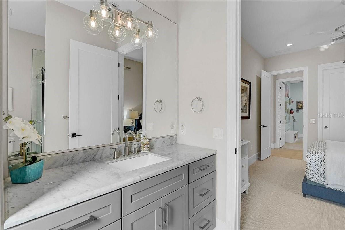 MISSION VLY ESTATES SEC A - Residential