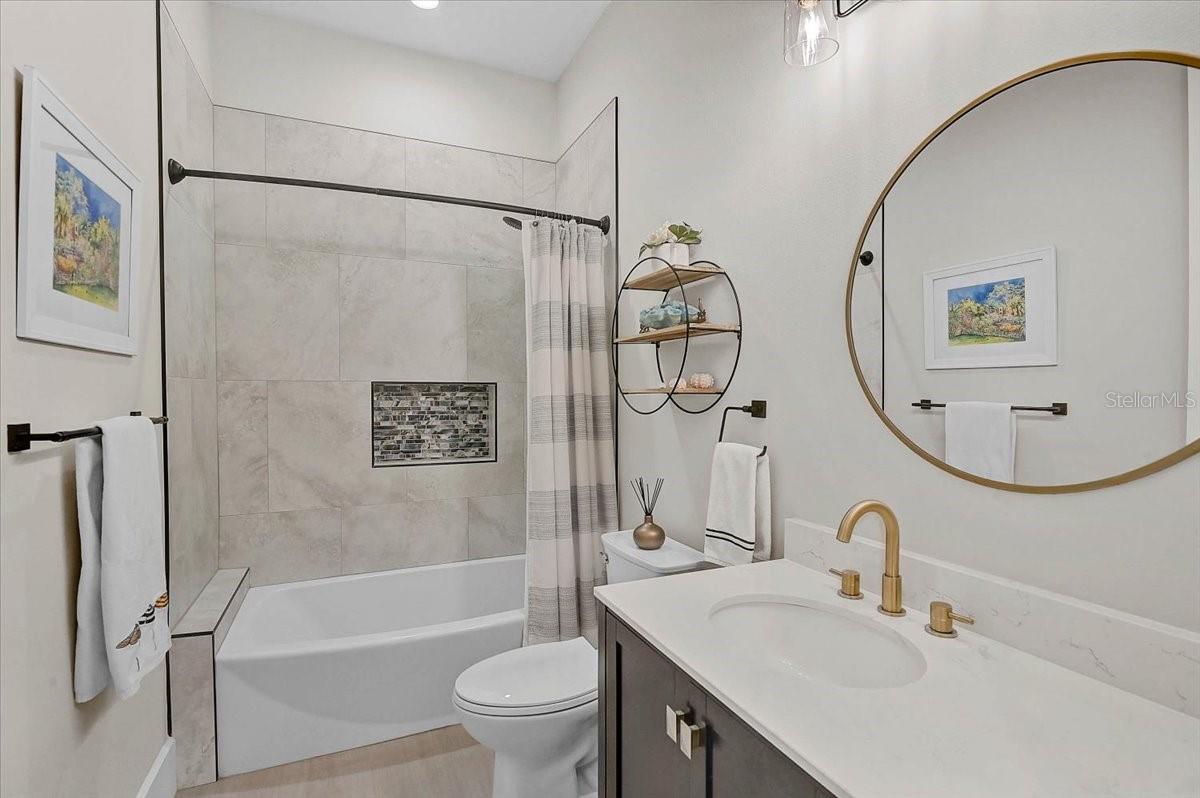 MISSION VLY ESTATES SEC A - Residential