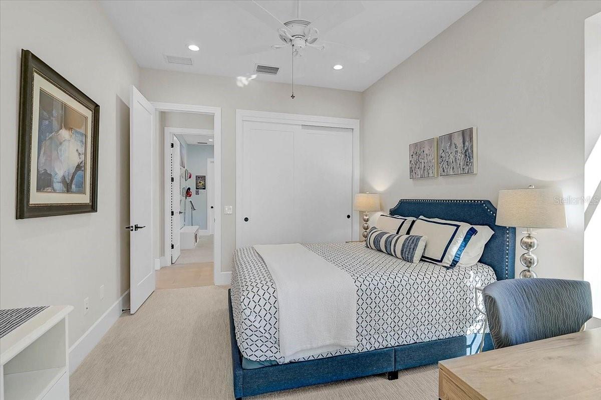 MISSION VLY ESTATES SEC A - Residential