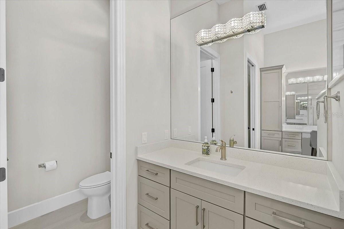 MISSION VLY ESTATES SEC A - Residential