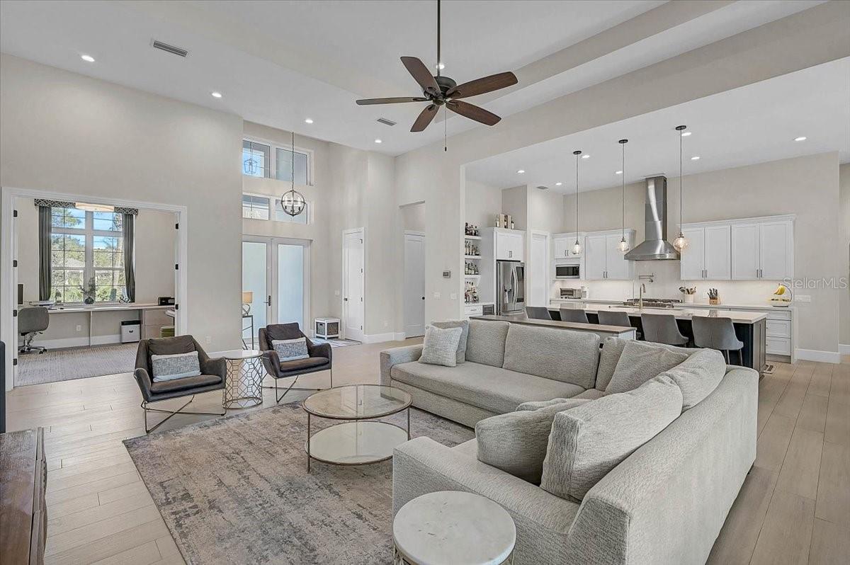 MISSION VLY ESTATES SEC A - Residential