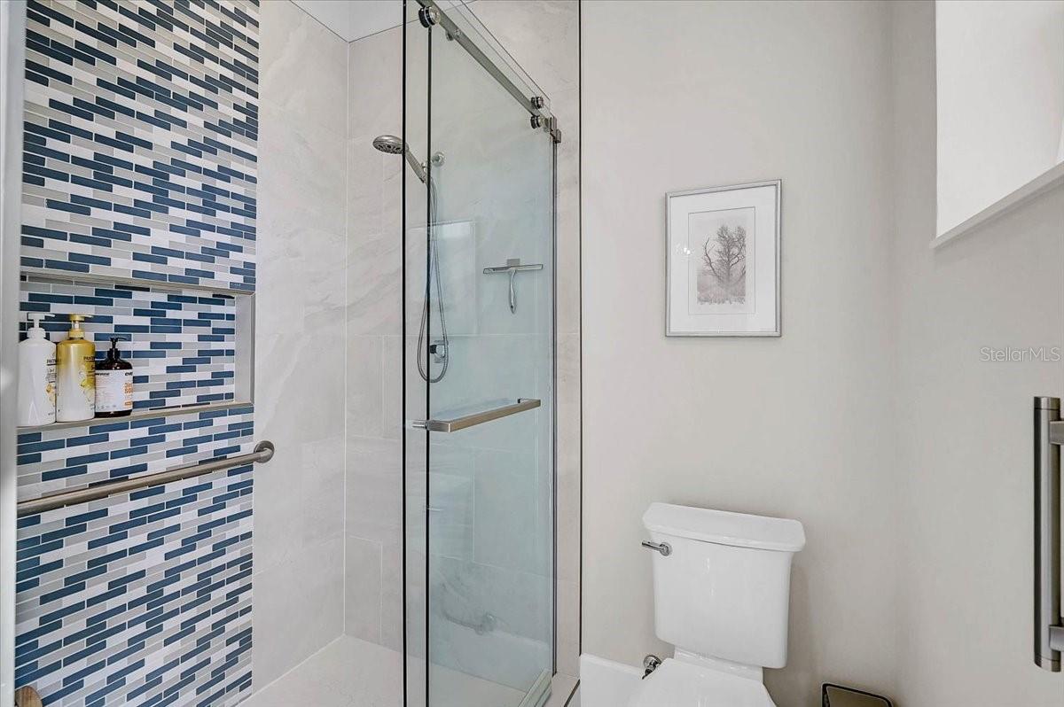 MISSION VLY ESTATES SEC A - Residential