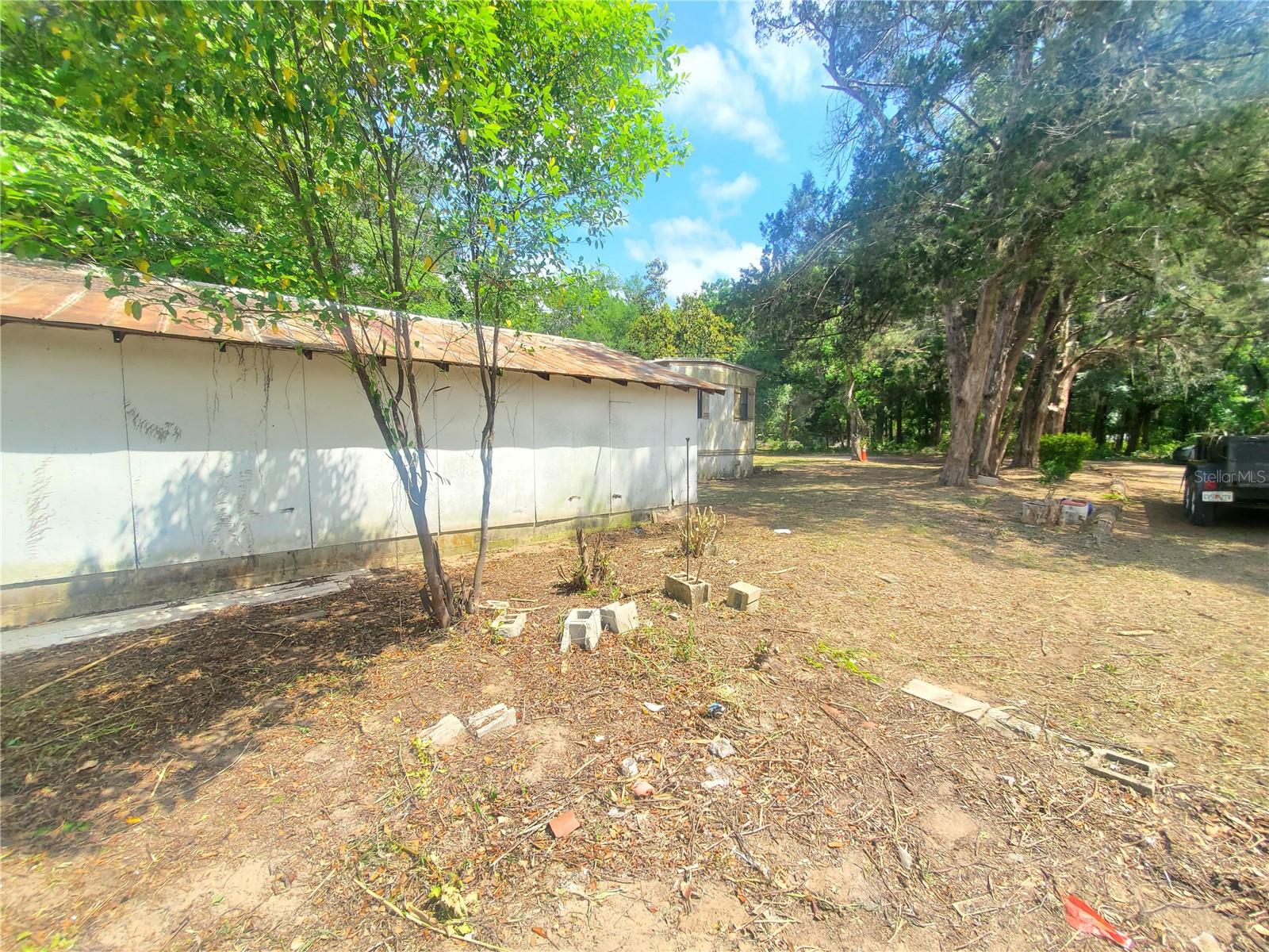 TOWN/BELLEVIEW - Residential
