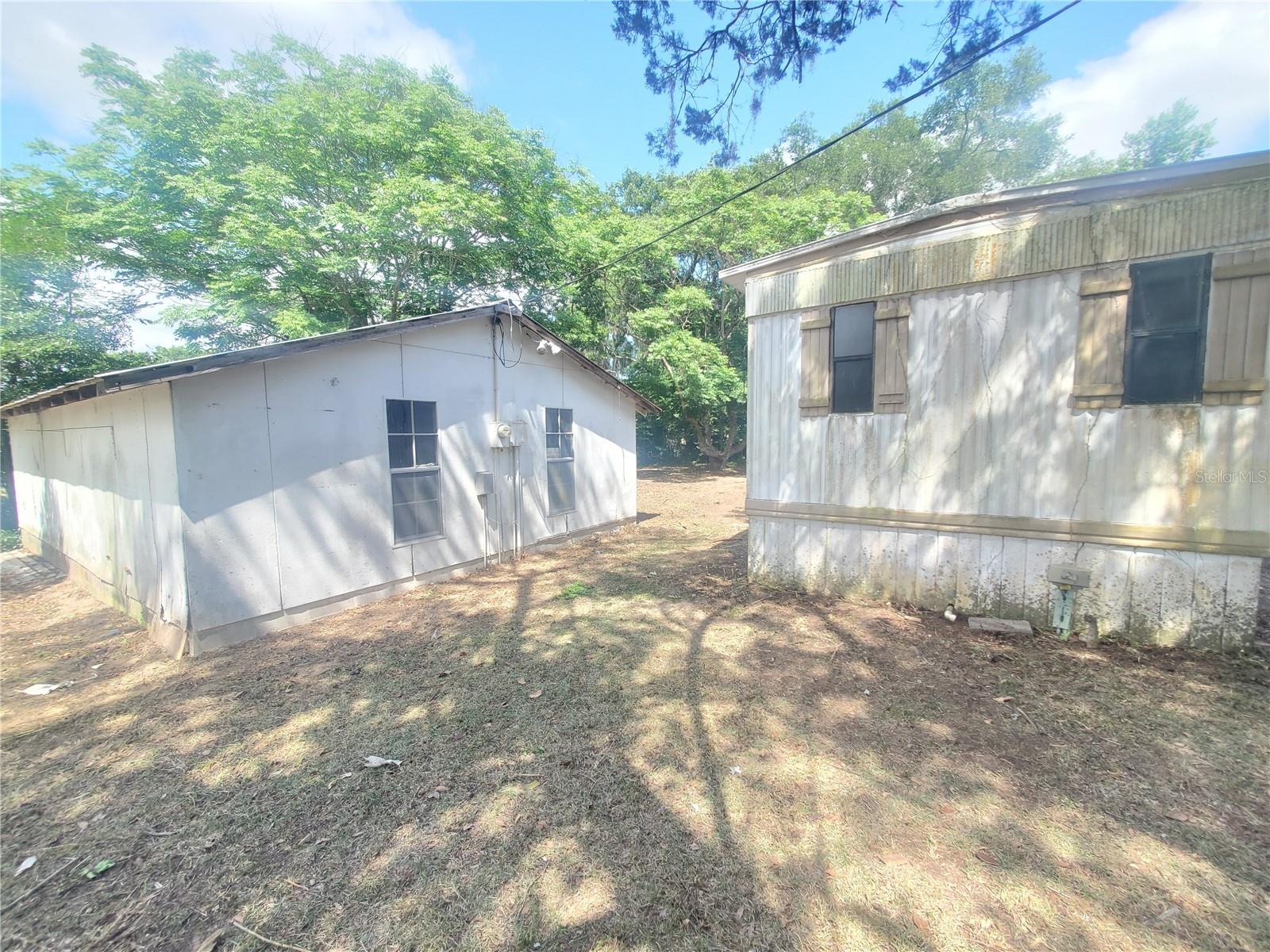 TOWN/BELLEVIEW - Residential