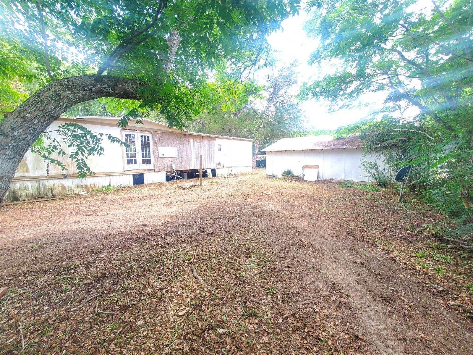 TOWN/BELLEVIEW - Residential
