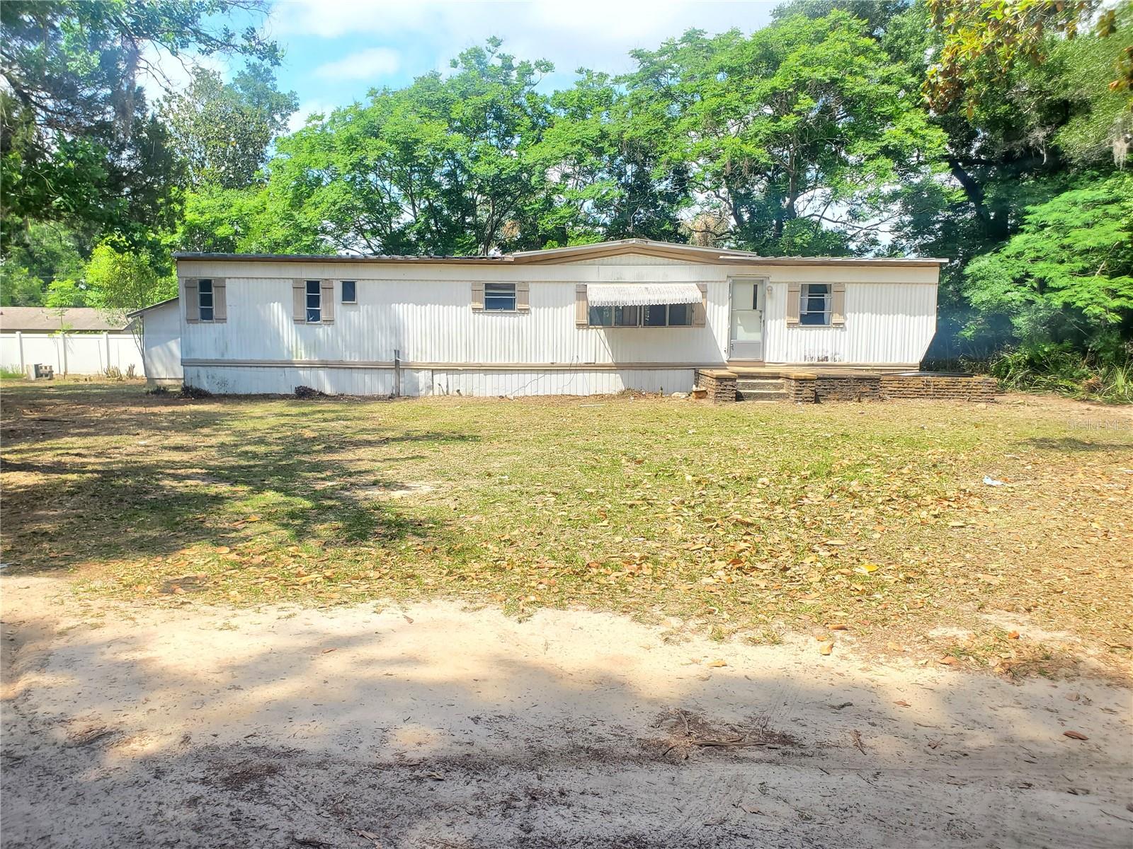 TOWN/BELLEVIEW - Residential