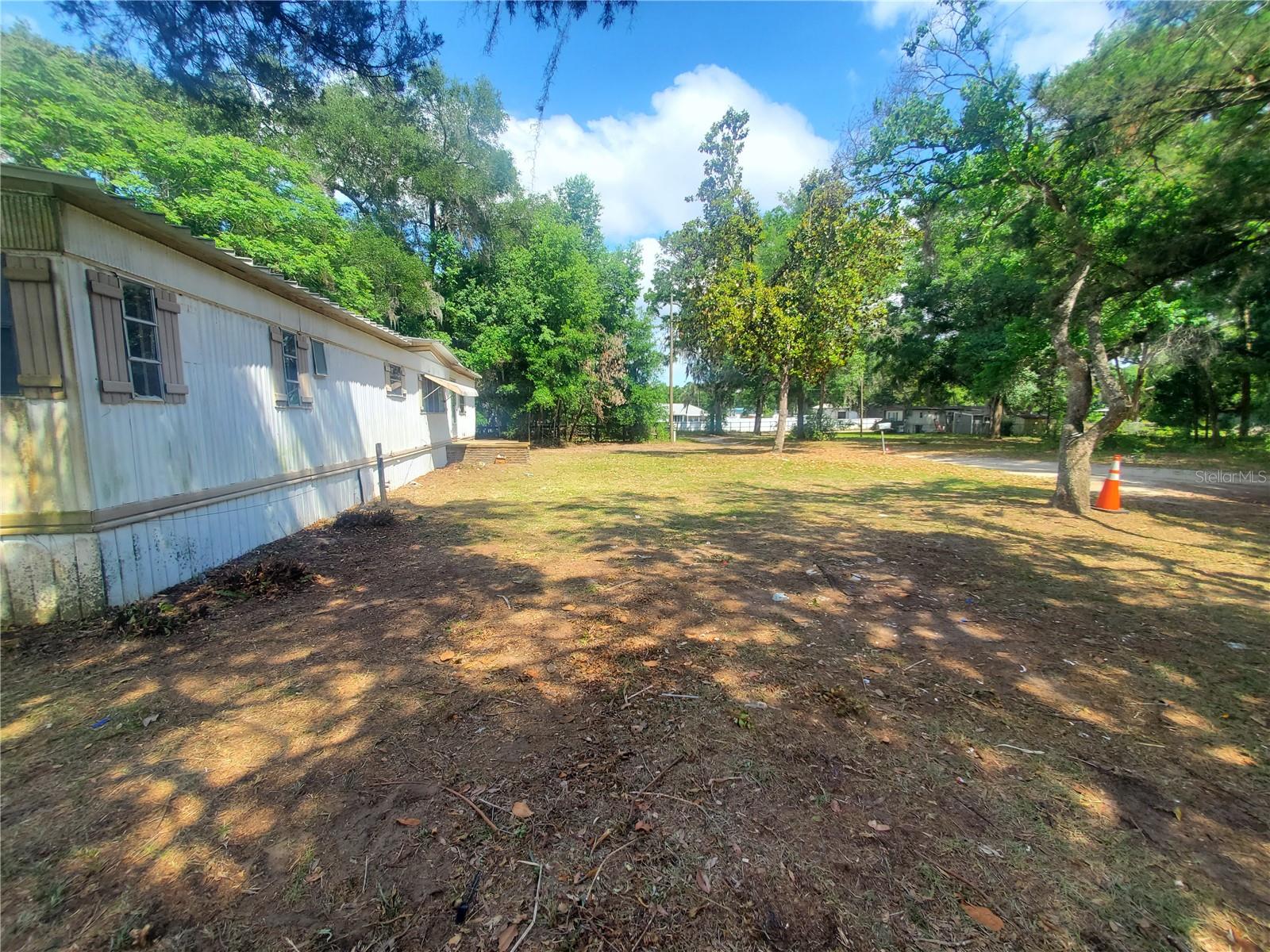 TOWN/BELLEVIEW - Residential
