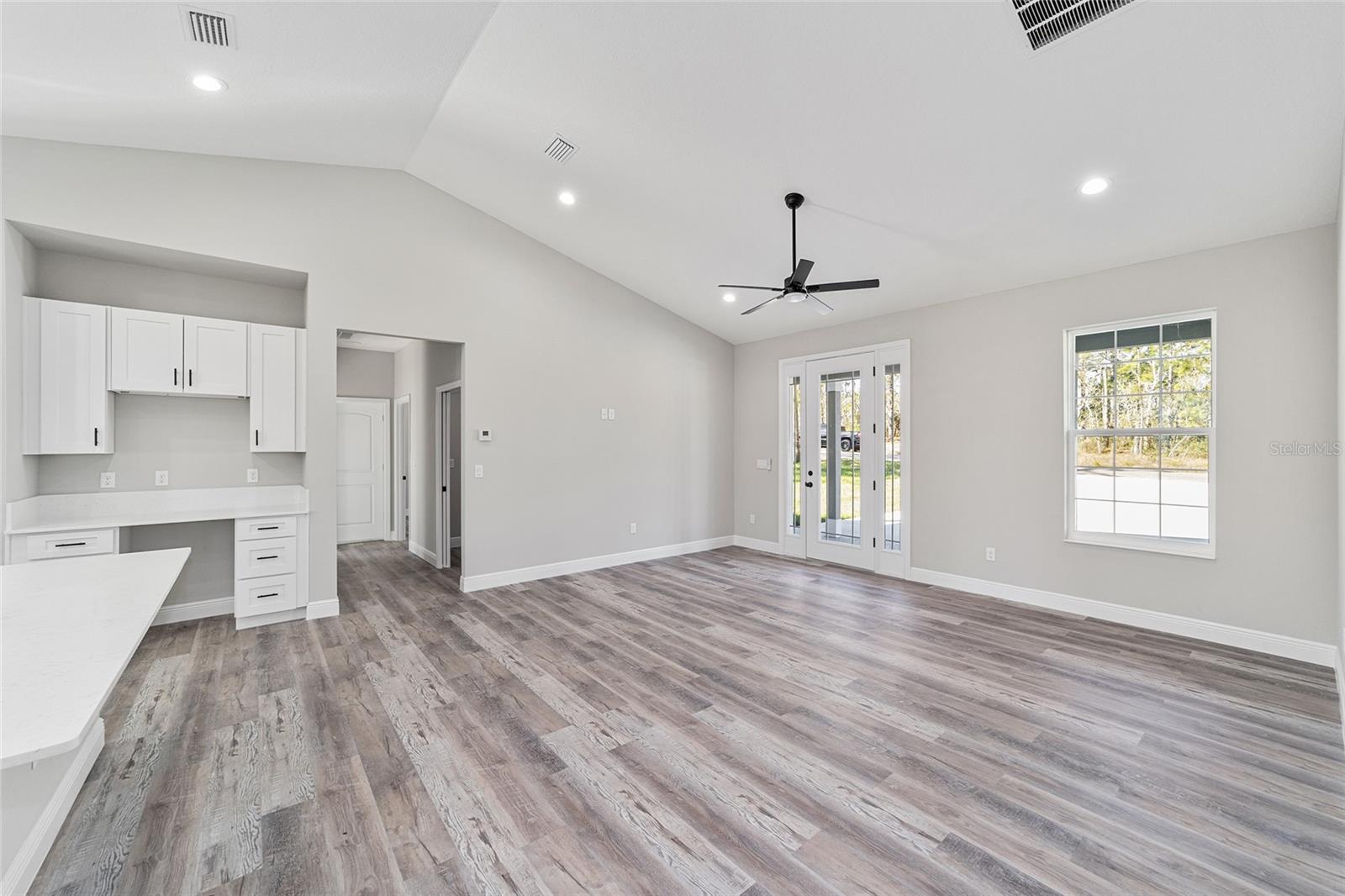 WILLISTON HYLNDS GOLF & C CLUB ESTATE - Residential Lease
